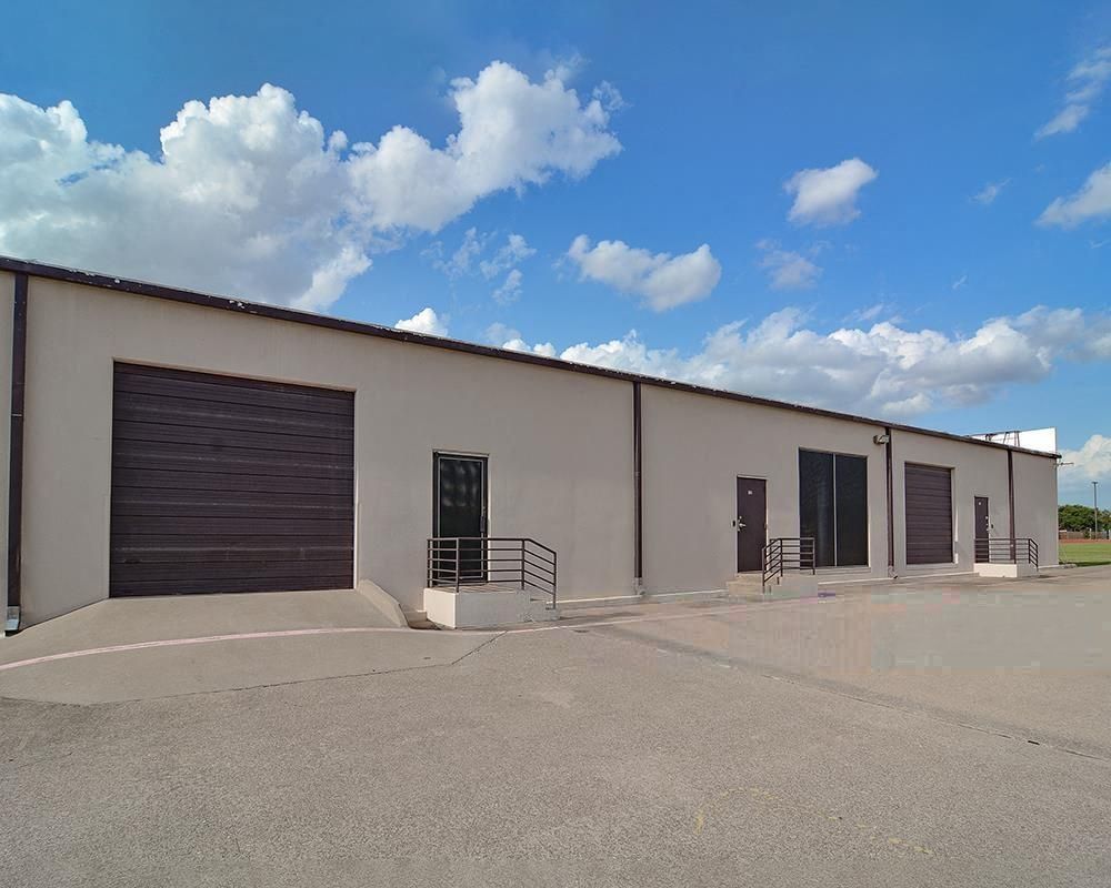 1415 Halsey Way photo 3