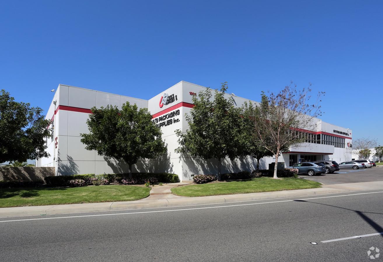 Multiple Spaces Property For Lease photo 3