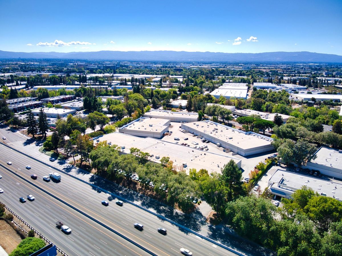 Charcot Industrial Park photo 2