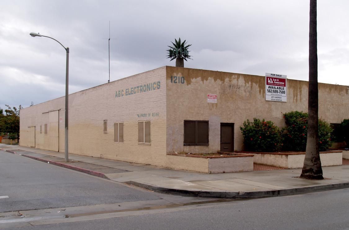 GAREY AVE photo 2