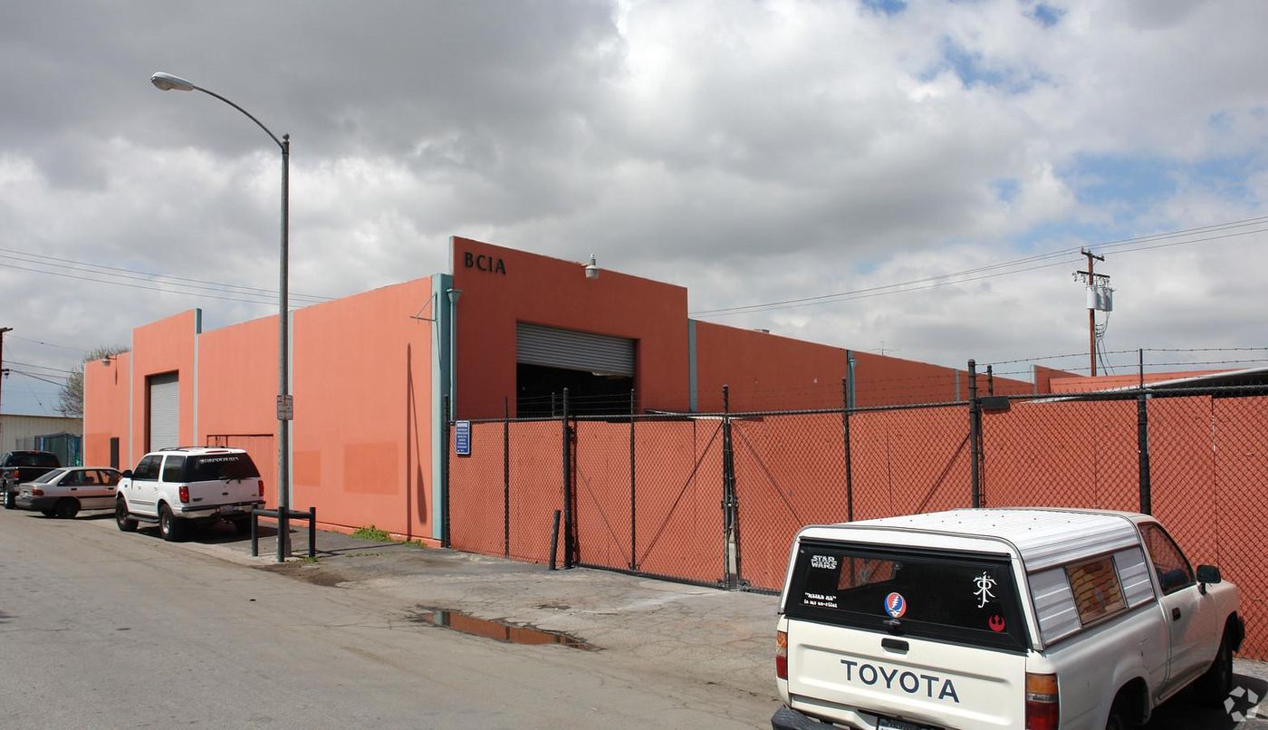 Green Zone Warehouse for Sale photo 3