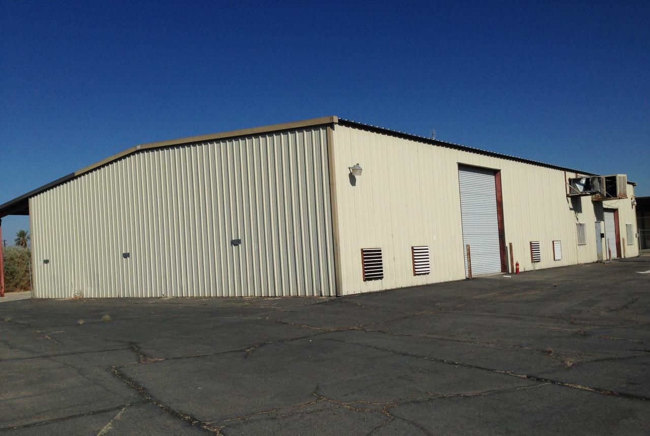 87-500 Airport Blvd. photo 1