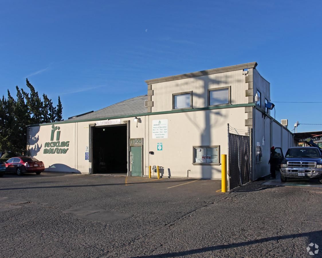 Industrial Property For Sale photo 1