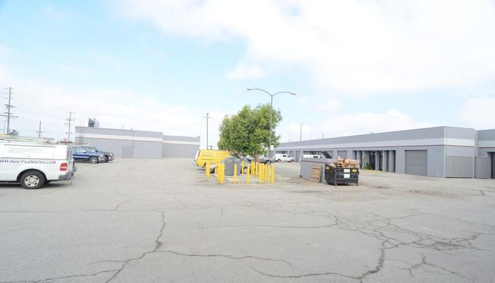 Warehouse Space for Rent at 6850 Vineland Ave North Hollywood, CA 91605 - #1