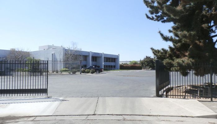 Warehouse Space for Sale at 2246 E Date Ave Fresno, CA 93706 - #8