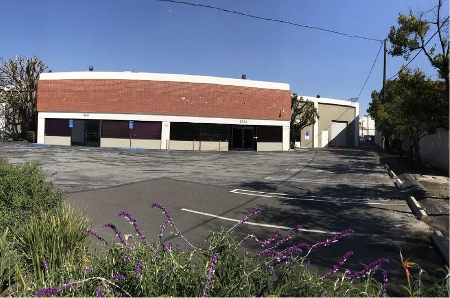 5318-5320 McConnell Ave photo 3