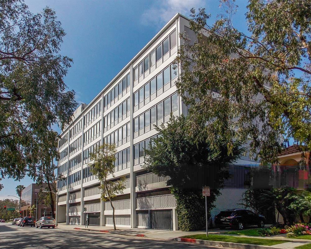 8671 Wilshire Blvd photo 2