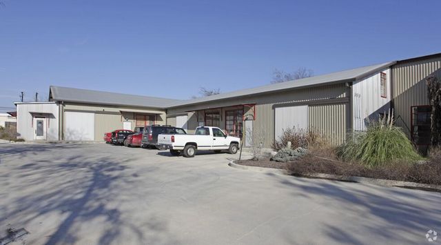 113 Salado Plaza Dr