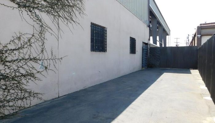 Warehouse Space for Rent at 1615-1617 Mcgarry St Los Angeles, CA 90021 - #2