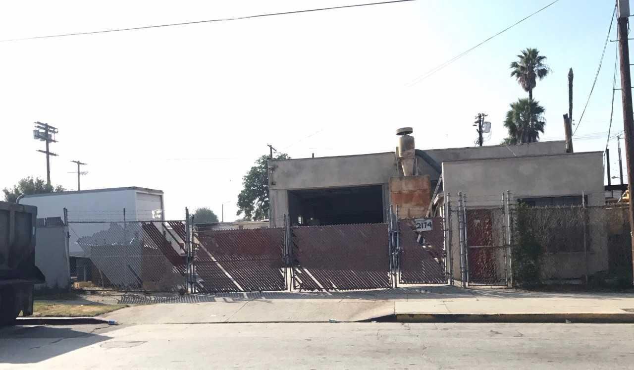 2166 & 2170 Hyde Park Blvd photo 1
