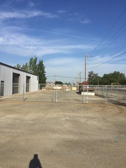 81 W Gibbons Ave