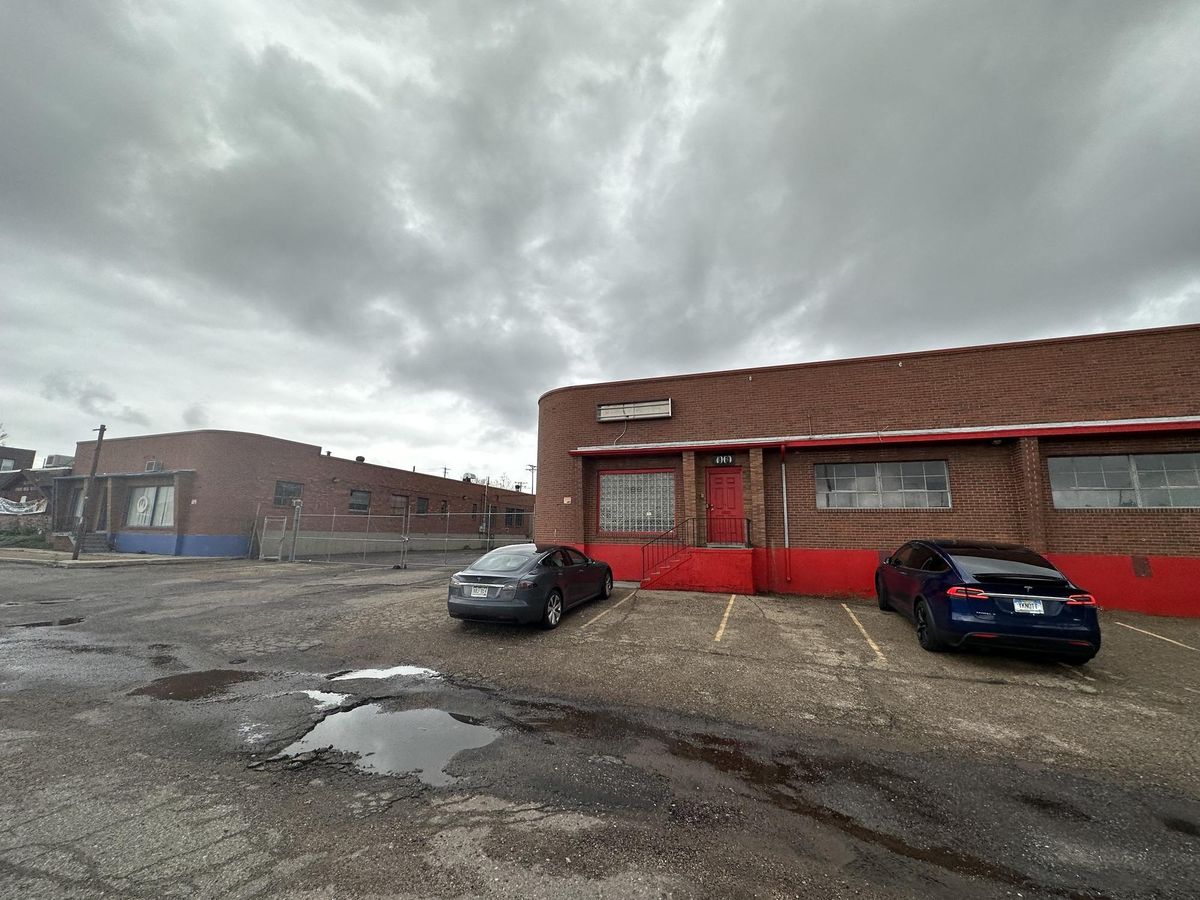 4959 Colorado Blvd photo 3