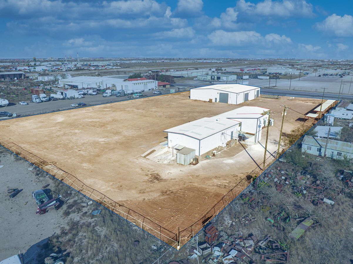 Office/Shop Facility with Dock & Cranes photo 3