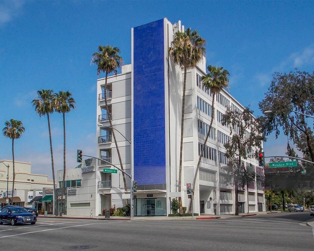 8671 Wilshire Blvd photo 1
