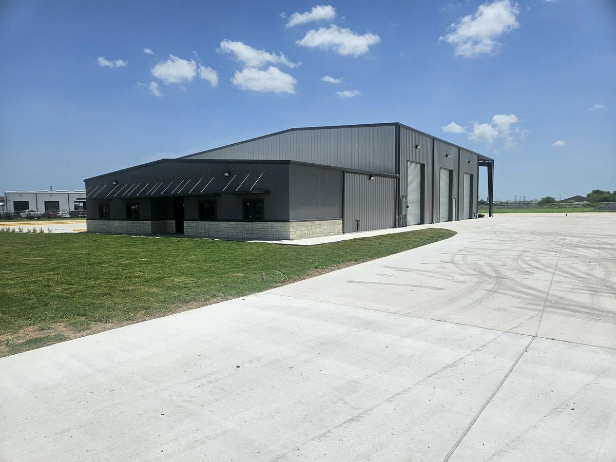1314 Spindletop Rd Bldg #1 photo 1