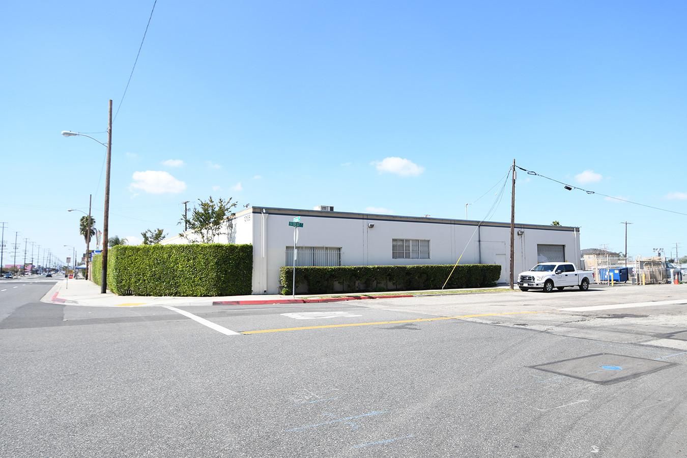 Industrial Property For Lease photo 1