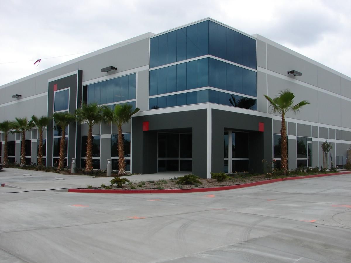 Industrial Property For Lease photo 1