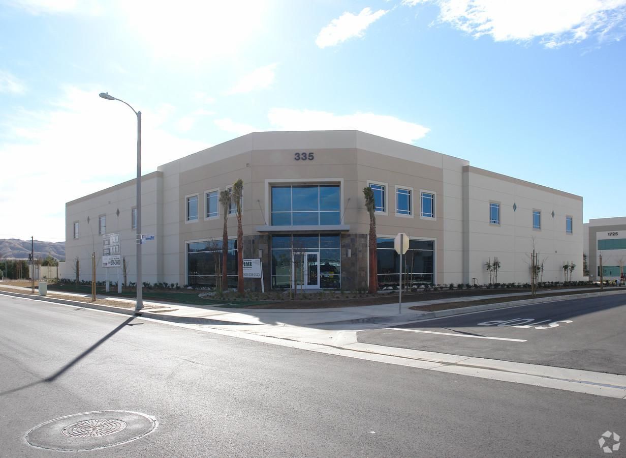 Bldg 8 photo 1