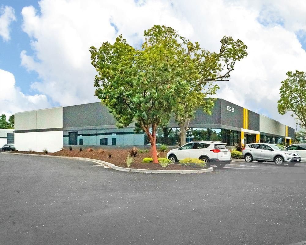 Clipper Court Commerce Center - Buildings 8, 9 & 10 photo 2