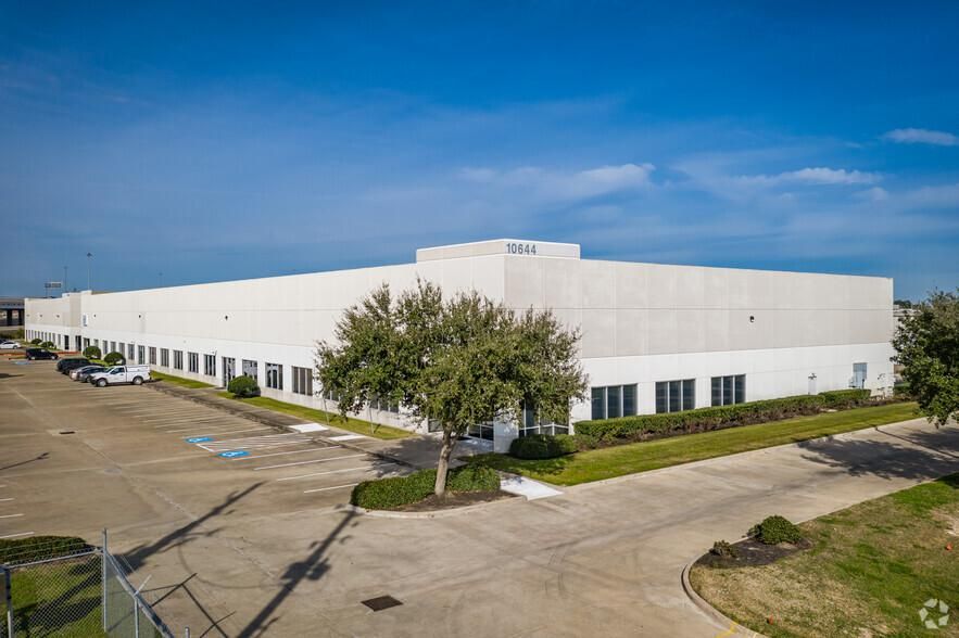 Northwest Industrial Center 6550 W Sam Houston Pky N photo 1