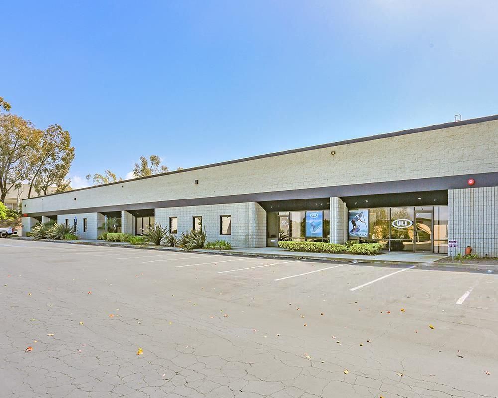 Las Palmas Industrial Center photo 4