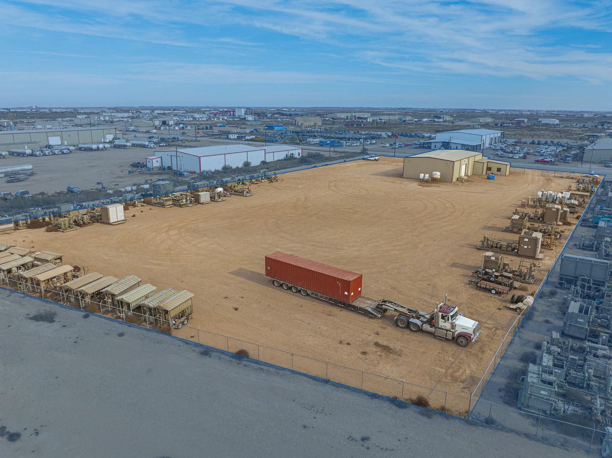 Crane Ready Warehouse off TX-191 photo 3