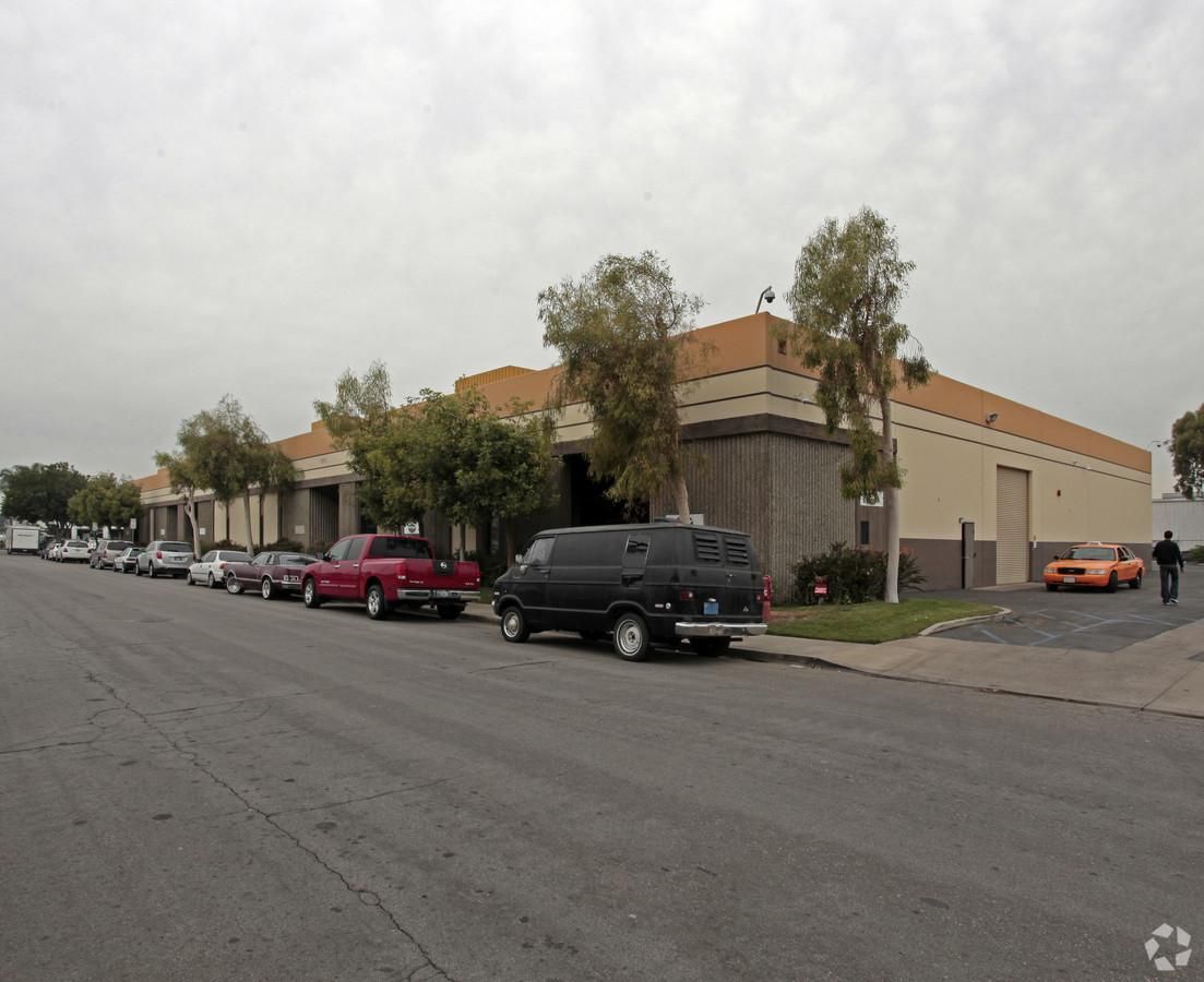 Industrial Property For Lease photo 1