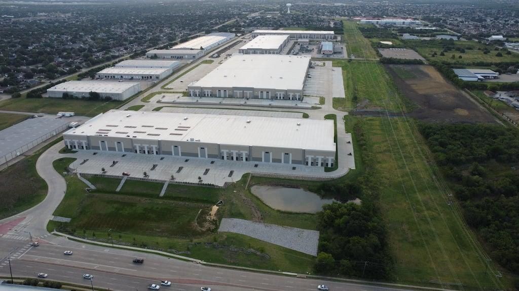 Cooper Commerce Center Building 2 photo 1