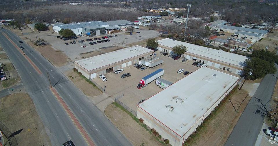 Building 2 5615 Military Pky