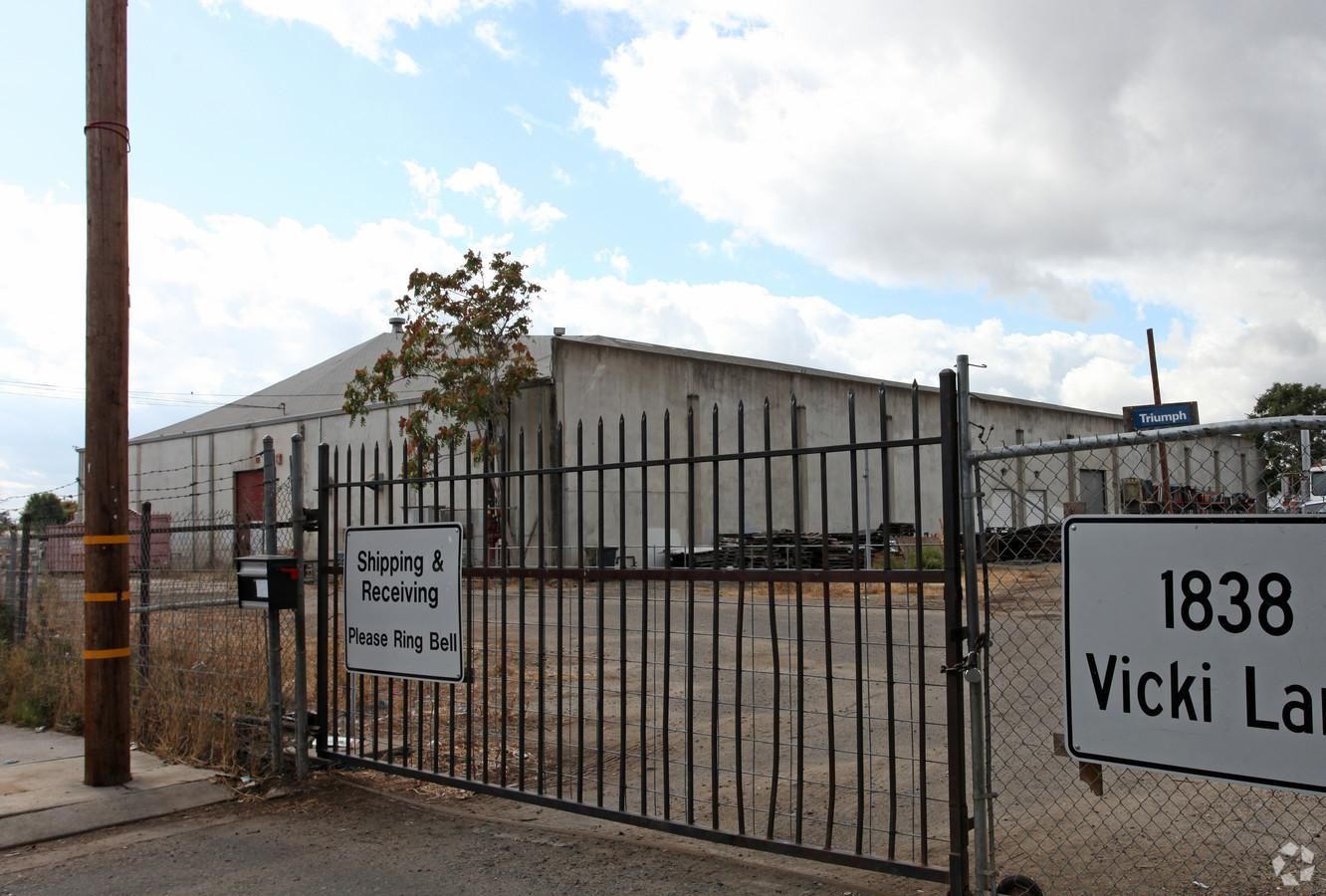 Industrial Property For Sale photo 1