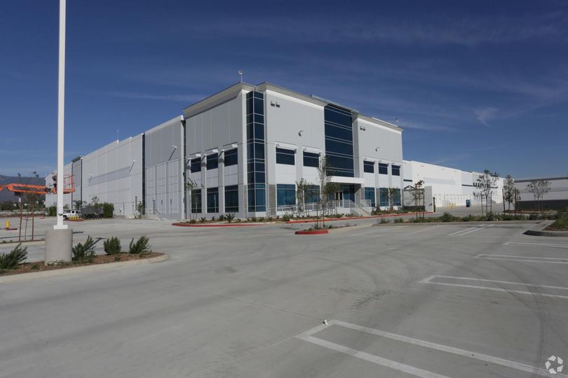 Slover Commerce Center
