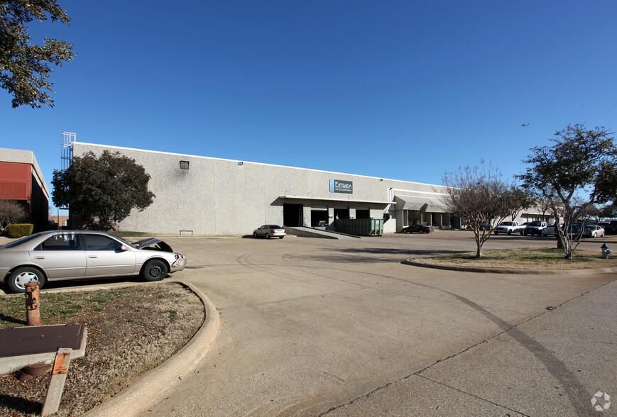Midway Distribution Center 3231-3237 Commander Dr photo 2
