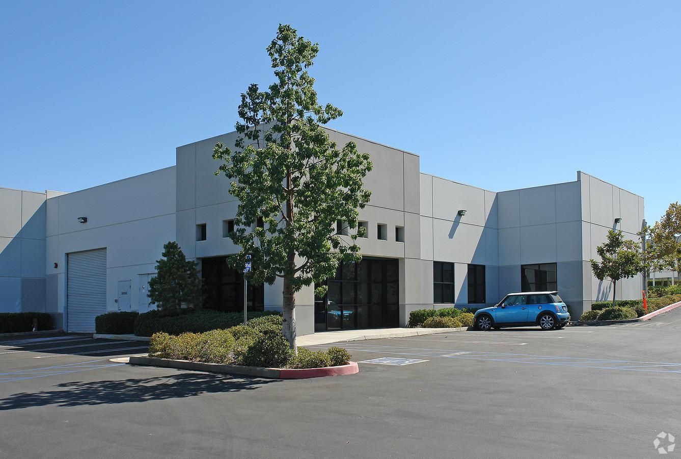 Bldg 8 photo 3