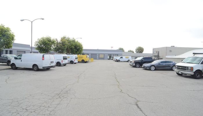 Warehouse Space for Rent at 6850 Vineland Ave North Hollywood, CA 91605 - #7