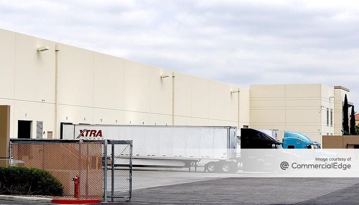 Warehouse Space for Rent at 10725 Sierra Avenue Fontana, CA 92337 - #2