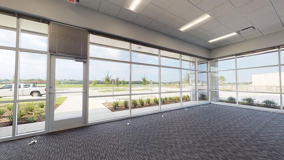 Prologis Presidents Park 5 15655 Milner Rd photo 2