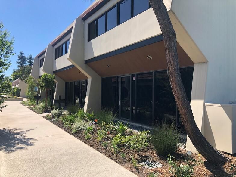 9253-9259 Eton Ave photo 2