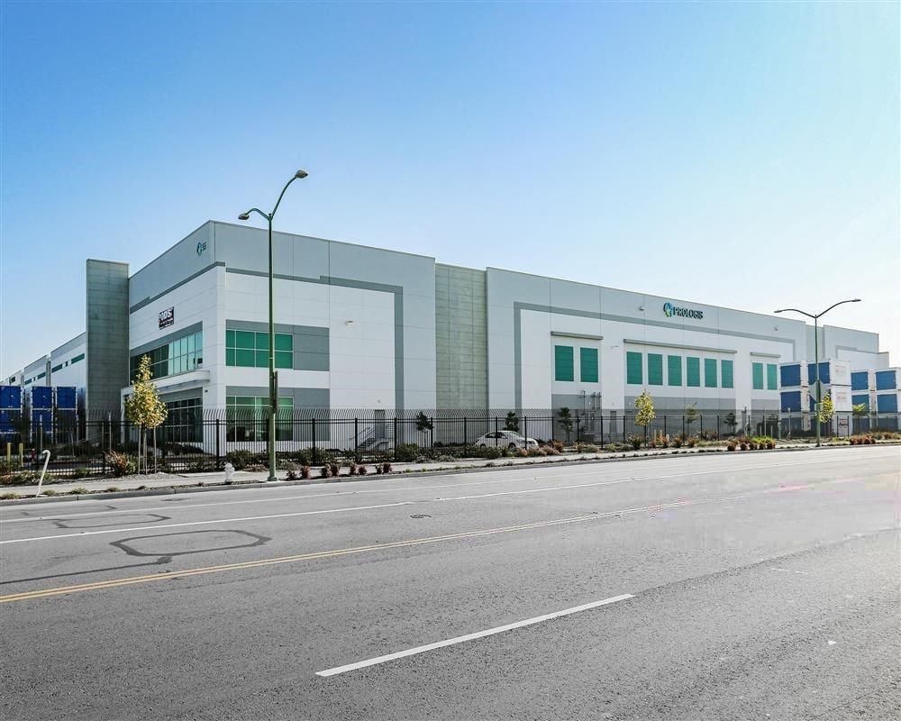 Oakland Global Logistics Center photo 2