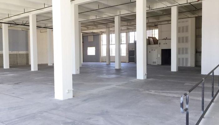 Warehouse Space for Rent at 17930-17940 Ajax Cir City Of Industry, CA 91748 - #8