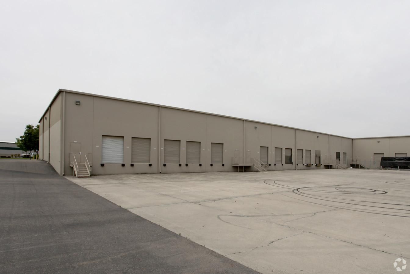 Industrial Property For Lease photo 3