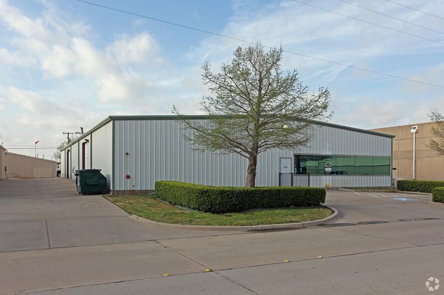 4651 Glenn Curtiss Drive 4651 Glenn Curtiss Dr photo 3