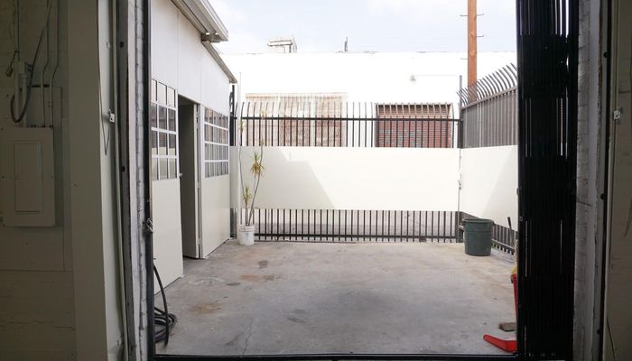 Warehouse Space for Rent at 2933 E 11th St Los Angeles, CA 90023 - #11