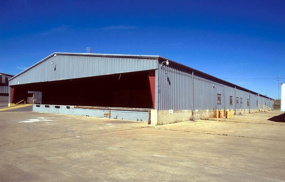 South Central Industrial 8600 S Central Expy photo 3