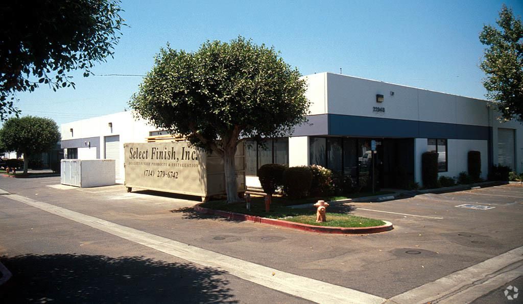 Building B photo 2