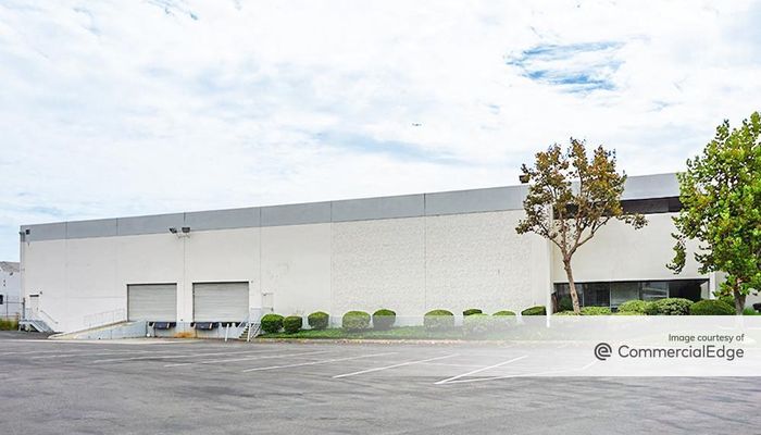 Warehouse Space for Rent at 6550 E. Washington Blvd. Commerce, CA 90040 - #1