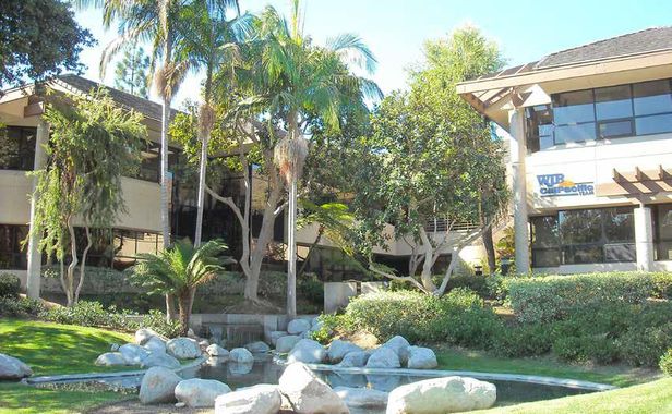 Four Governor Park 5080 Shoreham Pl
