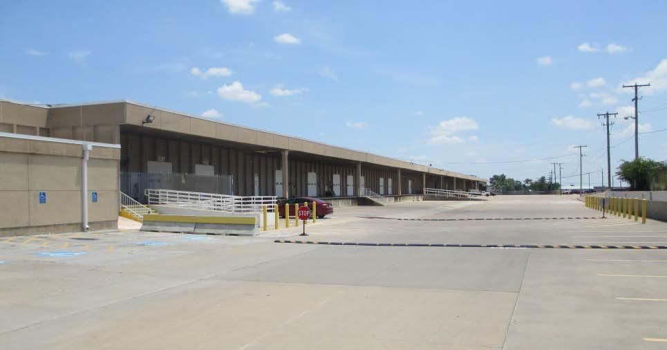 900 Terminal Rd photo 1