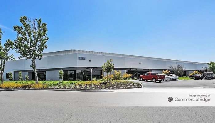 Warehouse Space for Rent at 10541 Calle Lee Los Alamitos, CA 90720 - #4