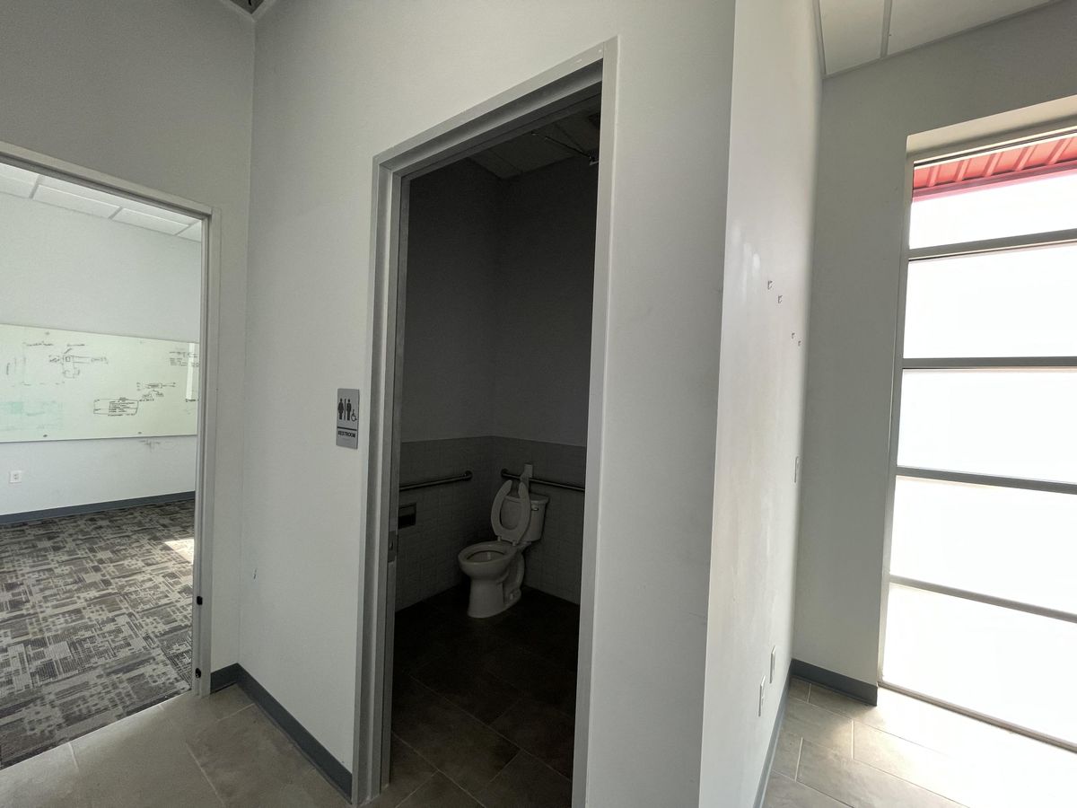 331 Corporate Wood Dr photo 3