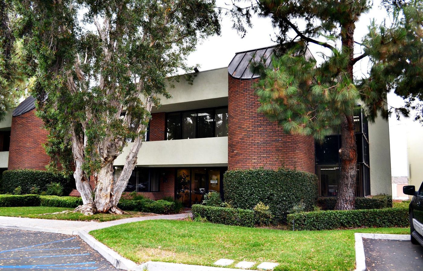 El Camino Business Park II photo 2